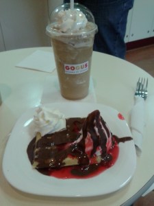 Waffeln mit Kaffee-Frappé